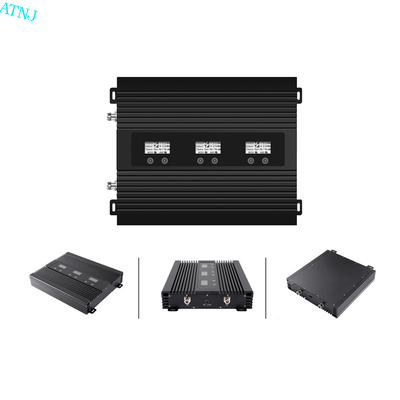 強力な80dB三バンド移動式信号のブースター アンプ800MHz 900MHz 2600MHz